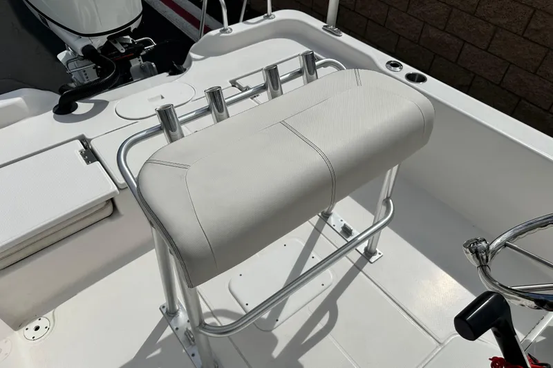 Slide: The Image of U.S. Coast Guard capacity label for 2020 Blue Wave 2000 Classic boat, 7 persons or 1050 lbs. - 16