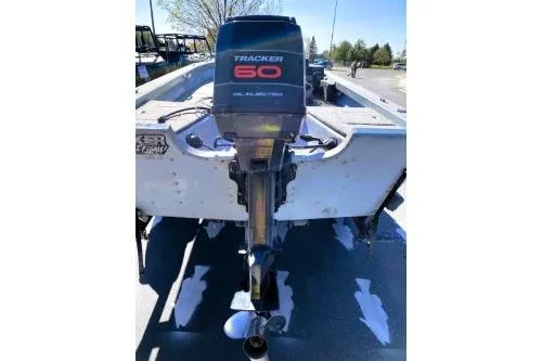 Slide: The Image of 1995 Tracker Pro Deep V-17 boat with 60 HP outboard motor, rear view. - 3