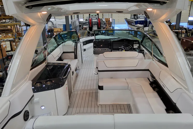 Slide: The Image of 2026 Formula 350 Crossover Bowrider OB interior with luxurious seating and modern design. - 17