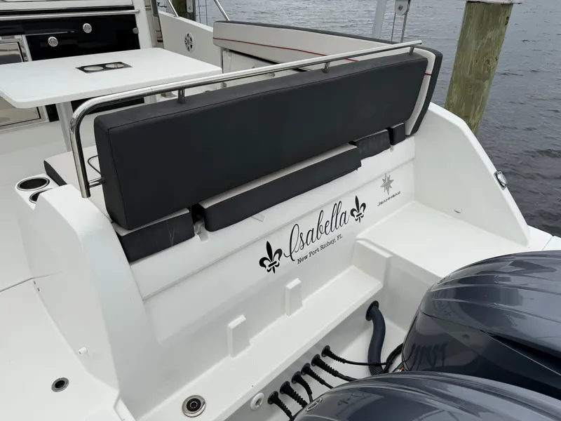 Slide: The Image of Jeanneau Leader 10.5 WA 2023 - 12