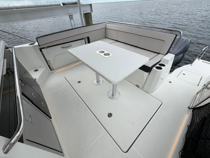 Slide: The Image of Jeanneau Leader 10.5 WA 2023 - 15