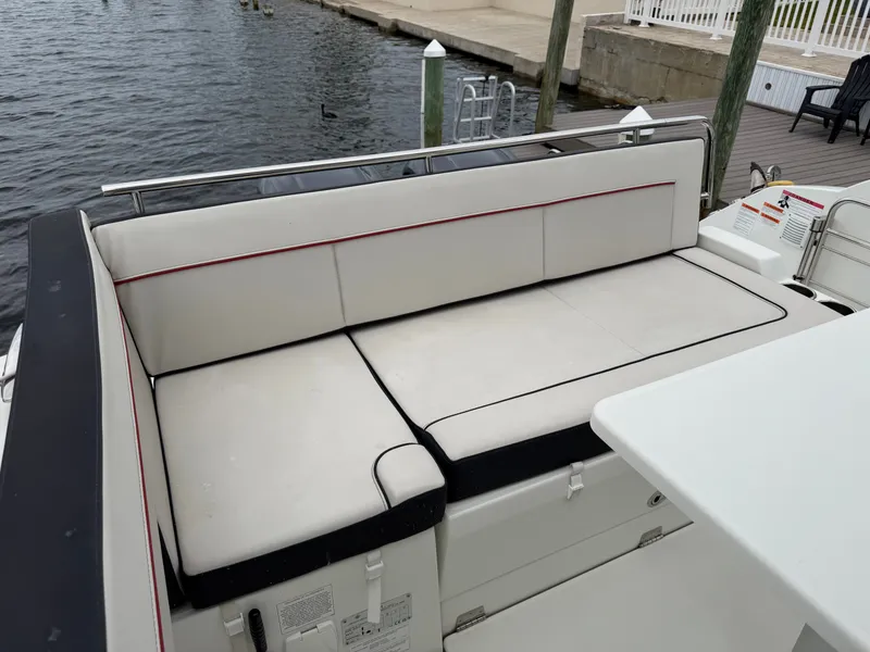 Slide: The Image of Jeanneau Leader 10.5 WA 2023 - 17