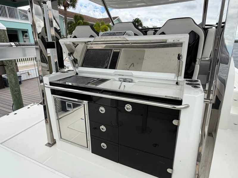 Slide: The Image of Jeanneau Leader 10.5 WA 2023 - 20