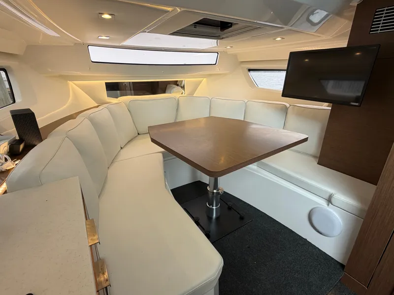 Slide: The Image of Jeanneau Leader 10.5 WA 2023 - 29