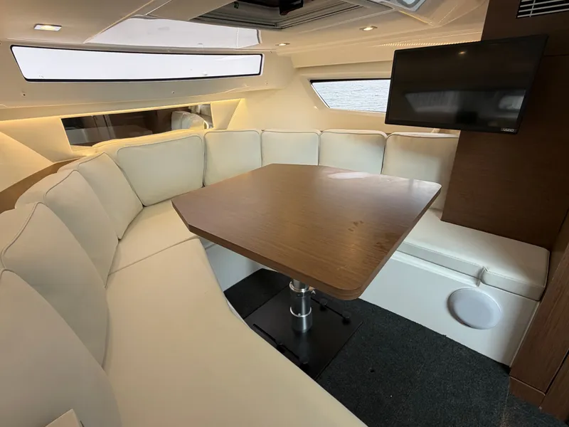 Slide: The Image of Jeanneau Leader 10.5 WA 2023 - 30