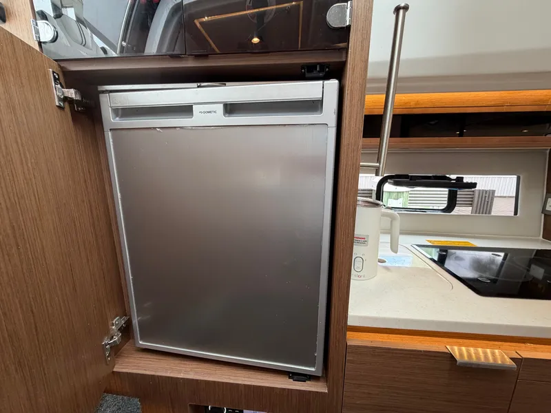 Slide: The Image of Jeanneau Leader 10.5 WA 2023 - 33