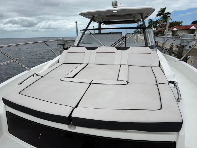 Slide: The Image of Jeanneau Leader 10.5 WA 2023 - 41