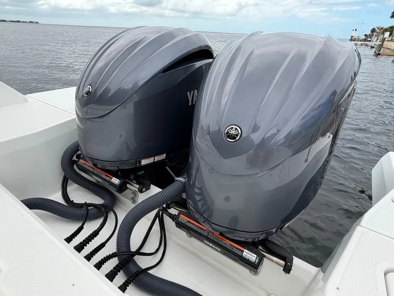 Slide: The Image of Jeanneau Leader 10.5 WA 2023 - 6