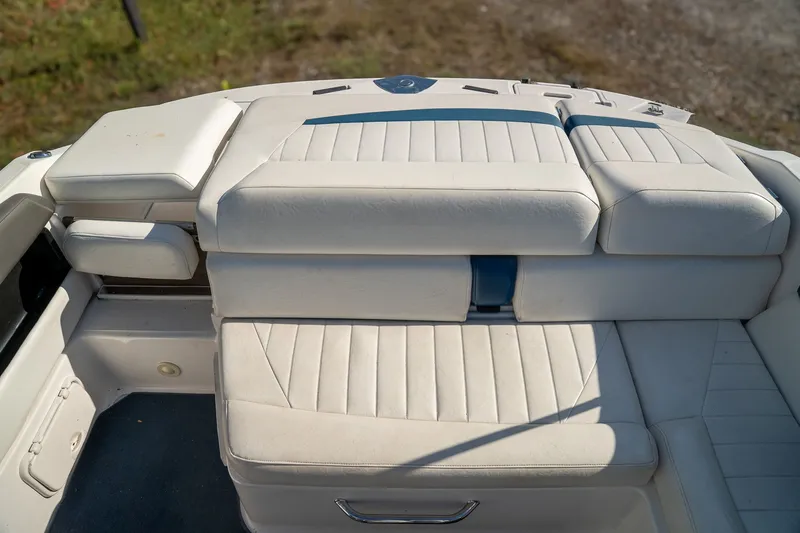 Slide: The Image of Regal 2200 Bowrider 2008 - 15