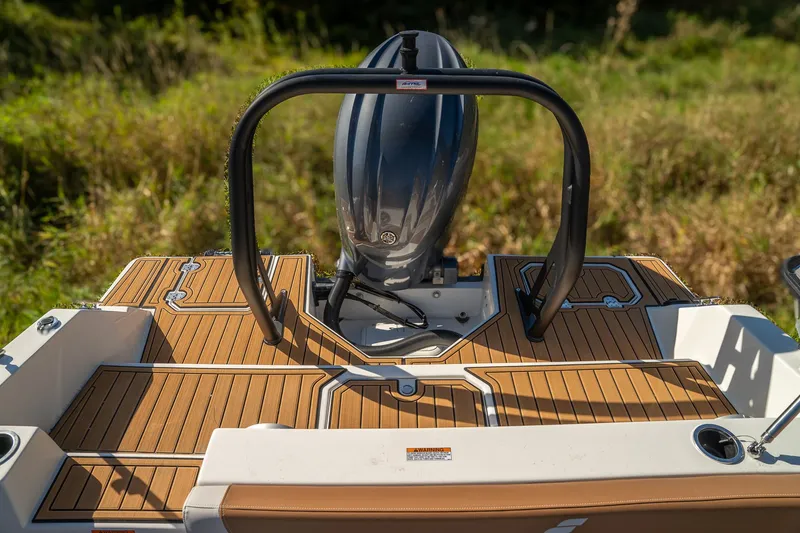 Slide: The Image of Starcraft SVX 210 OB 2025 - 17