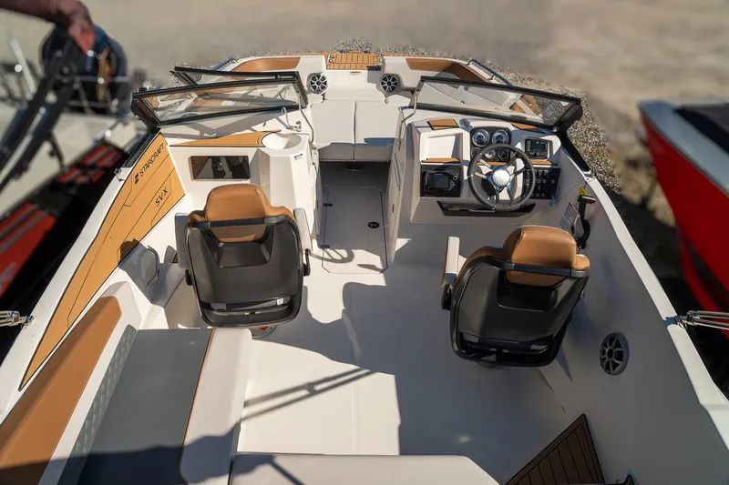 Slide: The Image of Starcraft SVX 210 OB 2025 - 8