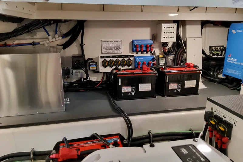 Slide: The Image of Electrical system of 2026 Formula 380 Super Sport Crossover OB with batteries and wiring. - 85