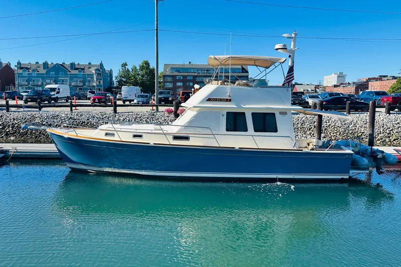 Slide: The Image of Sabreline 42 Fly Bridge 2006 - 68