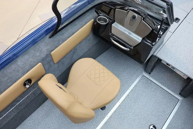 Slide: The Image of Starweld 16 SXT 2026 - 13