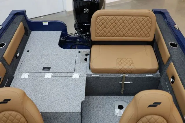 Slide: The Image of Starweld 16 SXT 2026 - 14