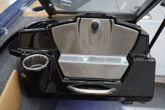 Slide: The Image of Starweld 16 SXT 2026 - 30