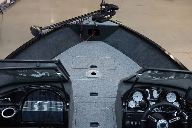 Slide: The Image of Starweld 17 SXF 2026 - 13