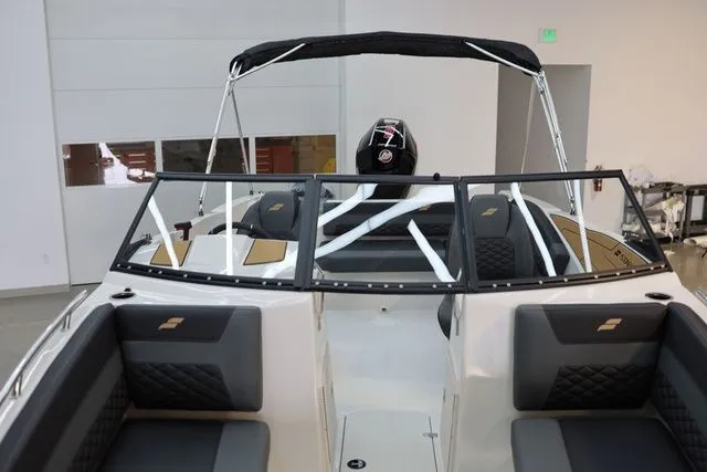 Slide: The Image of Starcraft SVX 210 DC OB 2026 - 11