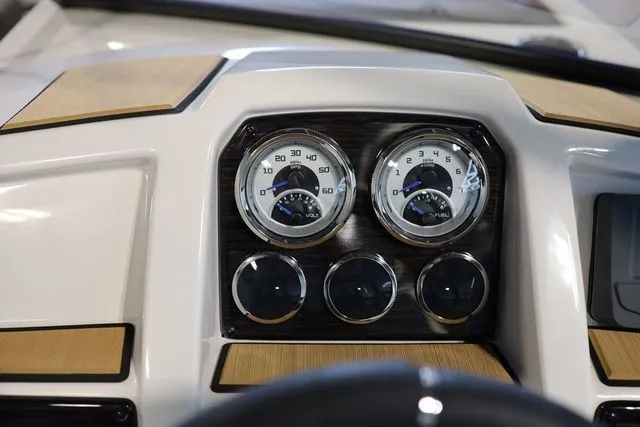 Slide: The Image of Starcraft SVX 210 DC OB 2026 - 24