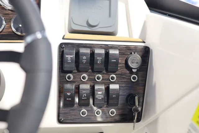 Slide: The Image of Starcraft SVX 210 DC OB 2026 - 25