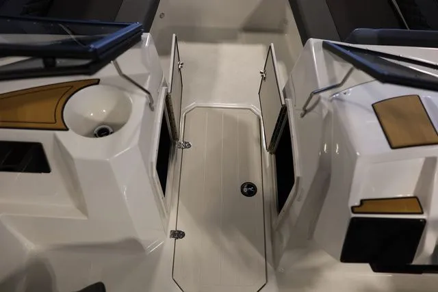 Slide: The Image of Starcraft SVX OB 210 DC OB 2026 - 30