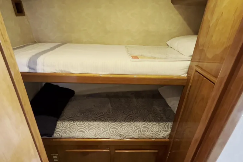 Slide: The Image of Egg Harbor 37 VALAHSEA - Bunk Stateroom - 19