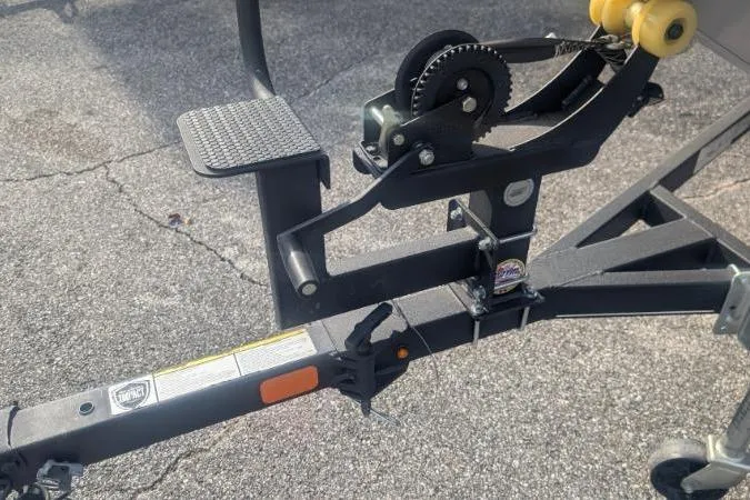 Slide: The Image of Trailer hitch and winch of 2022 Tracker Pro Team 190 TX Tournament Edition boat. - 6