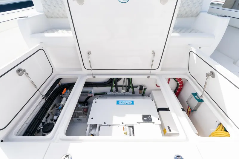 Slide: The Image of Valhalla Boatworks V-55 2025 - 37