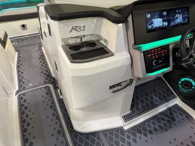 Slide: The Image of Cobalt R31 Surf 2026 - 28