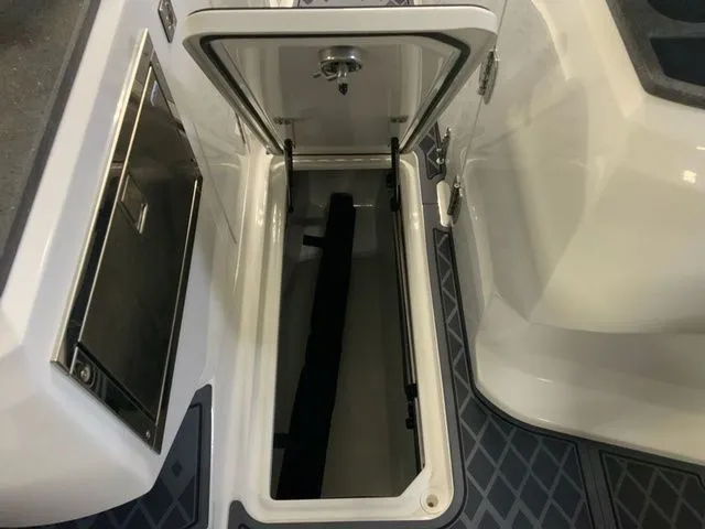 Slide: The Image of Cobalt R31 Surf 2026 - 6