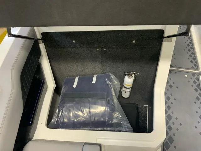 Slide: The Image of Cobalt R31 Surf 2026 - 18