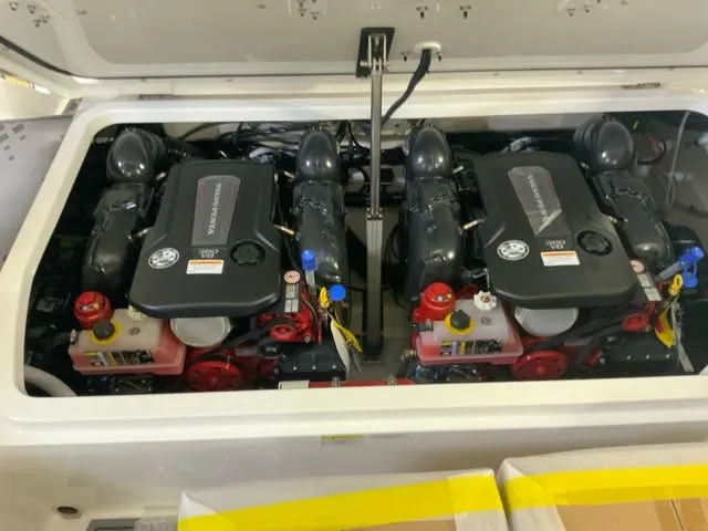 Slide: The Image of Cobalt R31 Surf 2026 - 24