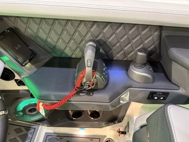 Slide: The Image of Cobalt R31 Surf 2026 - 27