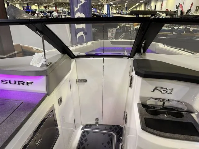 Slide: The Image of Cobalt R31 Surf 2026 - 36