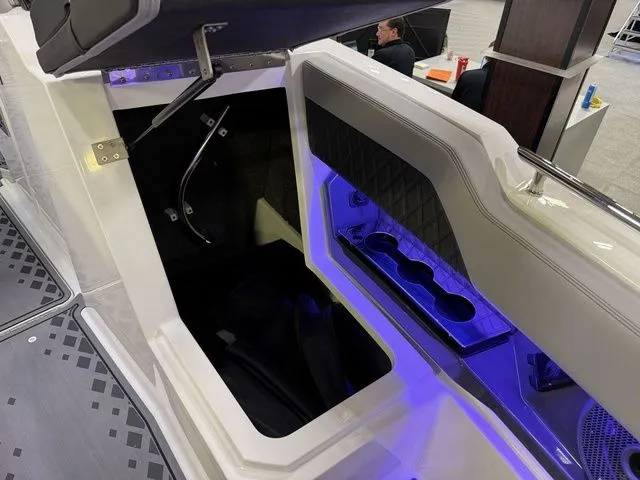 Slide: The Image of Cobalt R31 Surf 2026 - 39