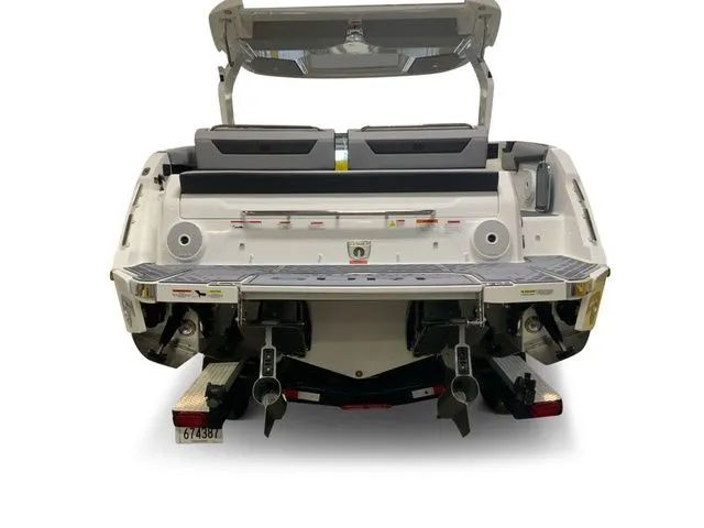 Slide: The Image of Cobalt R31 Surf 2026 - 4