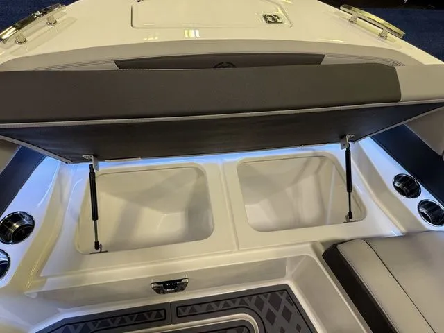 Slide: The Image of Cobalt R31 Surf 2026 - 43