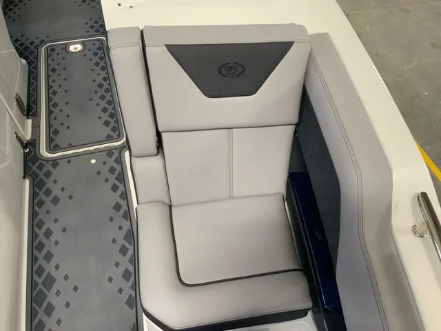 Slide: The Image of Cobalt R31 Surf 2026 - 21