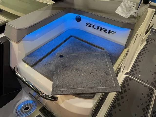 Slide: The Image of Cobalt R31 Surf 2026 - 33