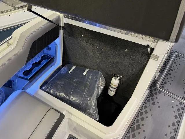 Slide: The Image of Cobalt R31 Surf 2026 - 41