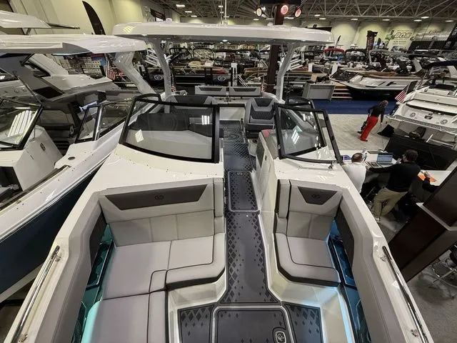 Slide: The Image of Cobalt R31 Surf 2026 - 44