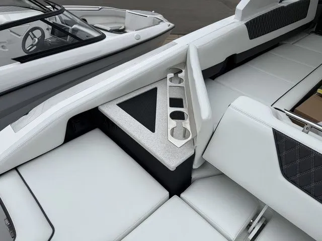 Slide: The Image of Cobalt R35 2026 - 10