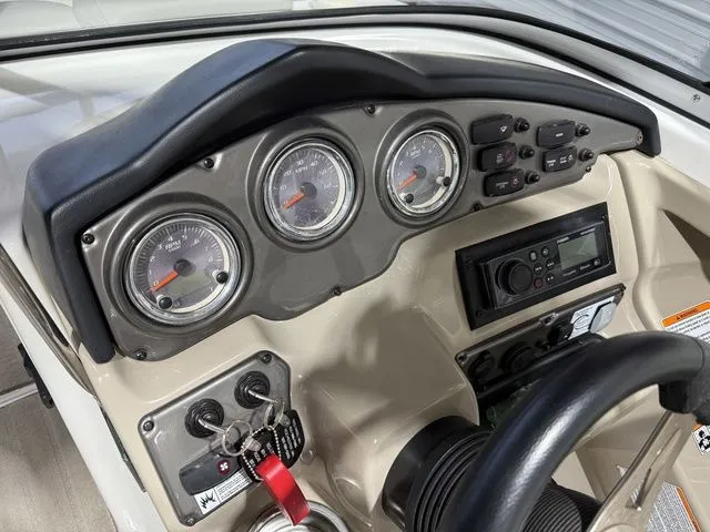 Slide: The Image of Yamaha 242 Limited S 2013 - 16