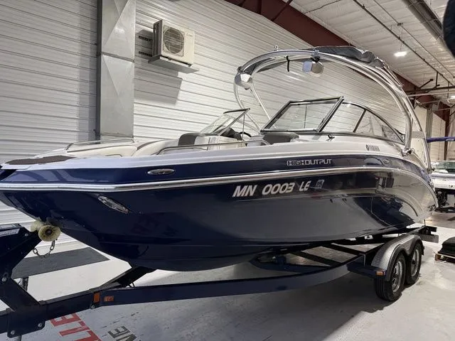 Slide: The Image of Yamaha 242 Limited S 2013 - 3