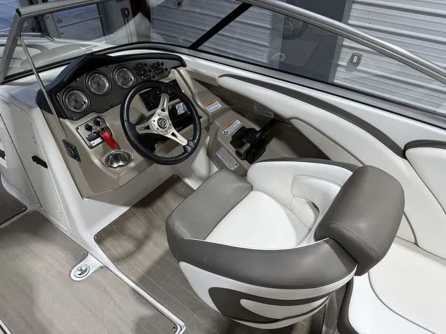 Slide: The Image of Yamaha 242 Limited S 2013 - 12