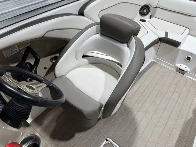 Slide: The Image of Yamaha 242 Limited S 2013 - 13