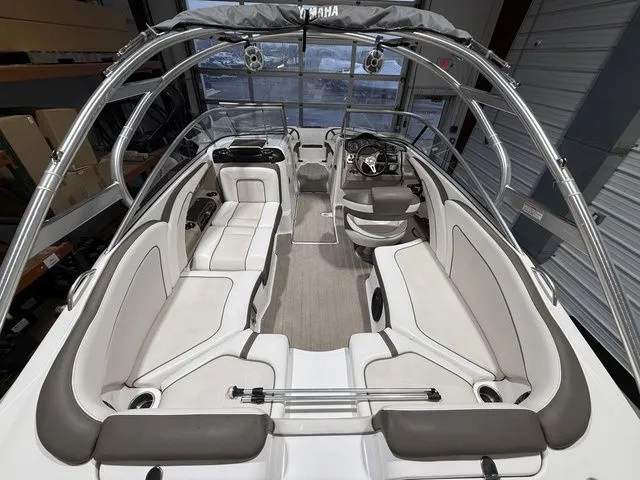 Slide: The Image of Yamaha 242 Limited S 2013 - 7