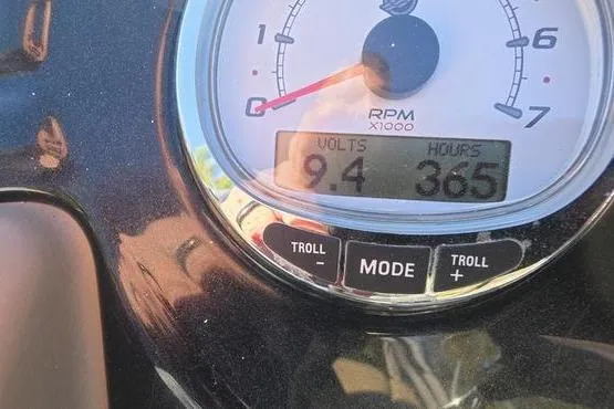 Slide: The Image of 2017 Regency 254 DL3 dashboard showing RPM, voltage, and hours. - 8