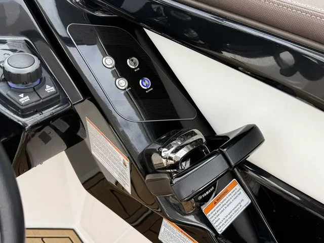 Slide: The Image of Yamaha 275SD 2022 - 13