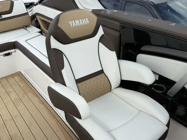 Slide: The Image of Yamaha 275SD 2022 - 20